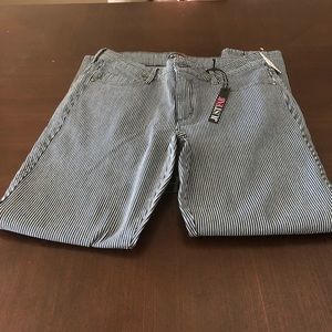 JustFab pinstriped jeans size 32.  Inseam 28.